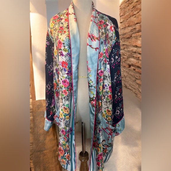 Johnny Was Other - [Johnny Was] "Meadow" Floral and Striped 100% Silk Kimono Sz: M